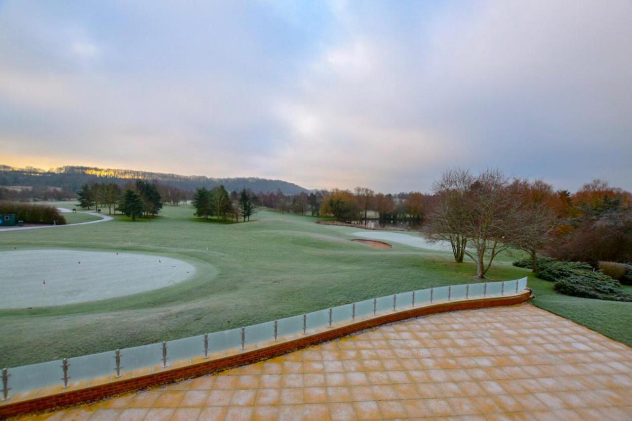 The Vale Golf & Country Club Villa Bishampton Exterior photo